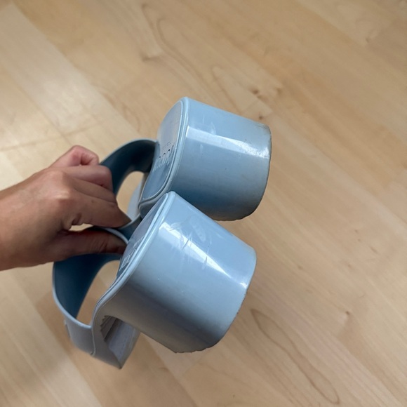 GUCCI WOMEN'S RUBBER SLIDE SANDAL IN BLUE - Picture 5 of 7